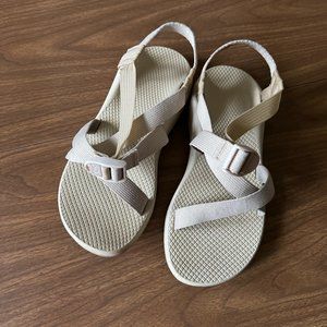 Chaco Z/Cloud Cream Sandals • size 9